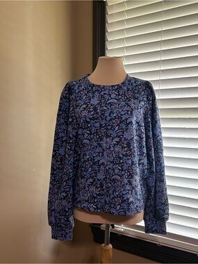 Maison D’ Amelie Paris Peri Floral Crewneck Sweatshirt in Navy and Lavender
